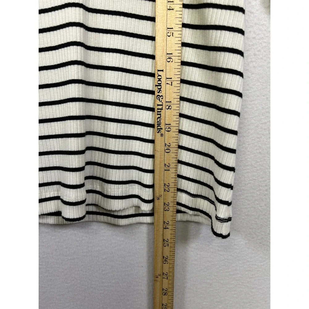 Old Navy Parisian Chic Womens XL White Black Striped Ribbed Mock Neck Top